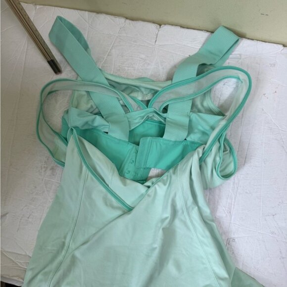 Lululemon Super Sport Tank Bra Stretch Top Medium Support Wide Straps Layered 6 - Picture 13 of 16